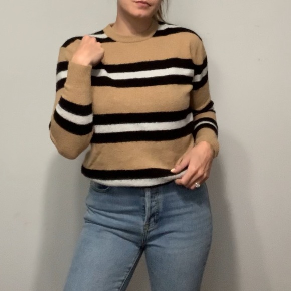Sweaters - Soft Striped Crew Neck Sweater